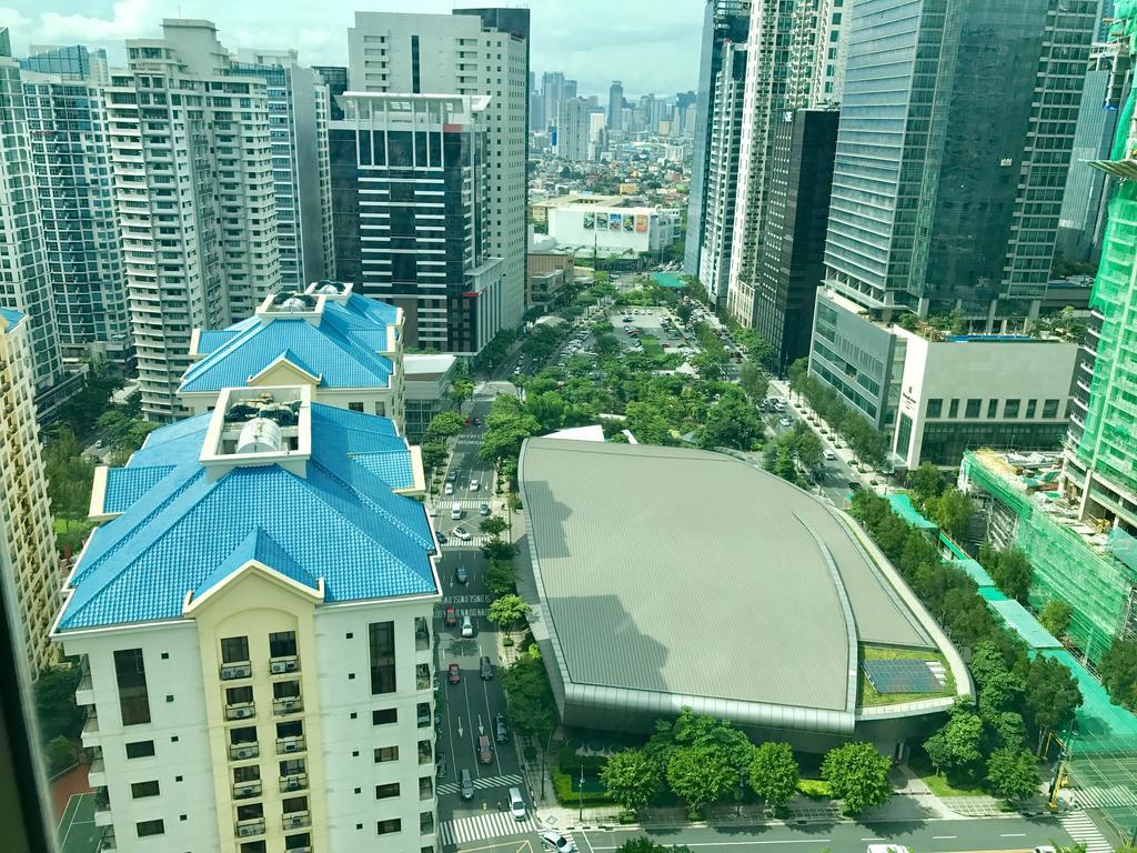 Forbestown Place At The Fort Bgc Taguig Exterior foto